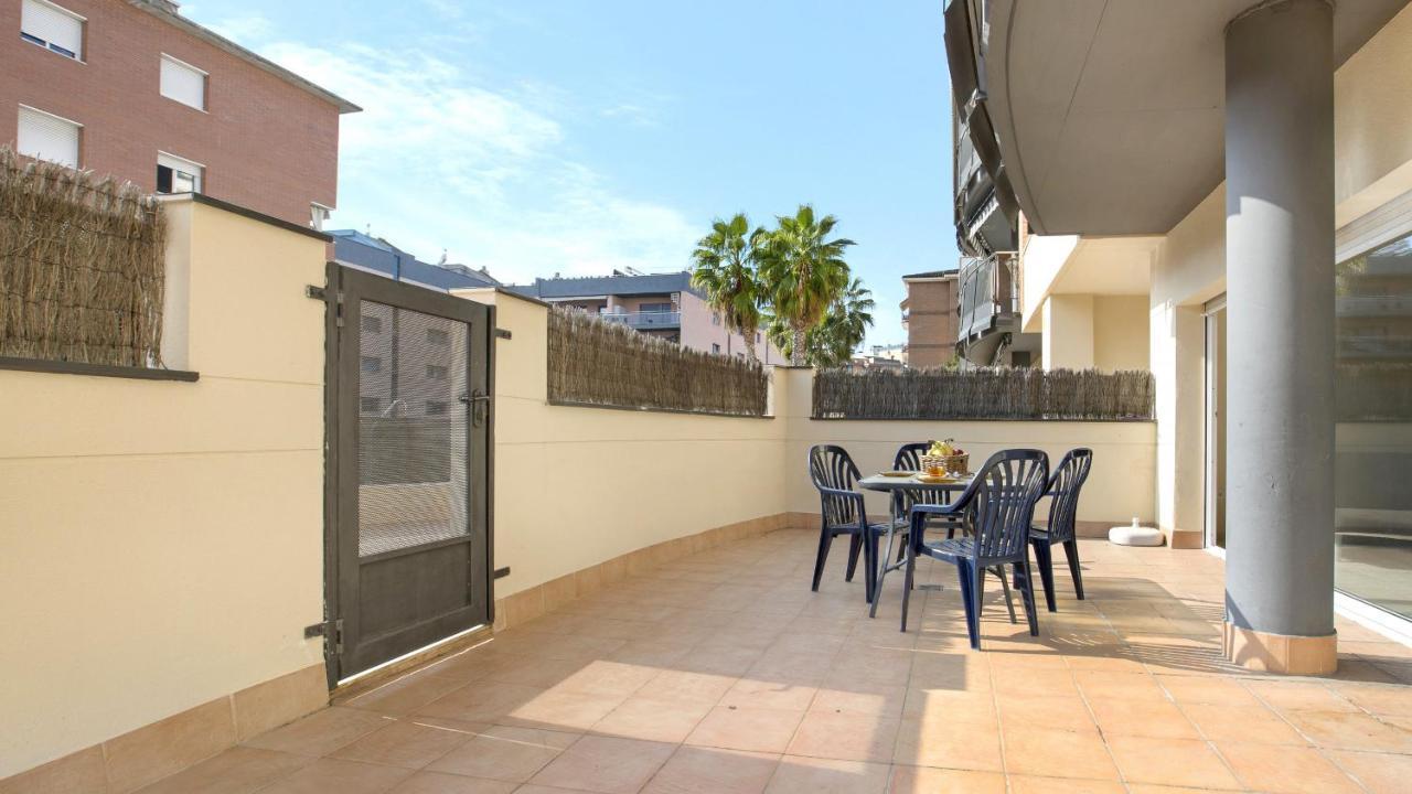 2P-51 - Lloret De Mar Luaran gambar